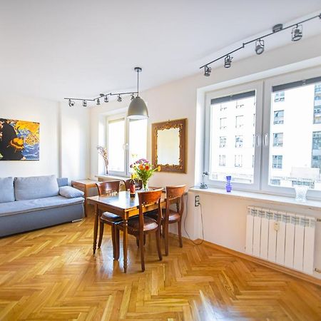 ורשה Charming Apt Next To Lazienki Park And City Center מראה חיצוני תמונה
